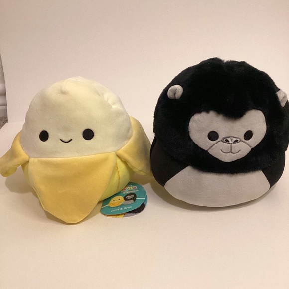Squishmallows Junie and Aron Flip-A-Mallows One 2024 Banana on one Side Gorilla - Picture 1 of 2